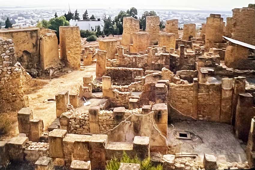 These are the streets of the town as it was in 146BC, where the Roman army fought, house by house, slaughtering   everyone in their way